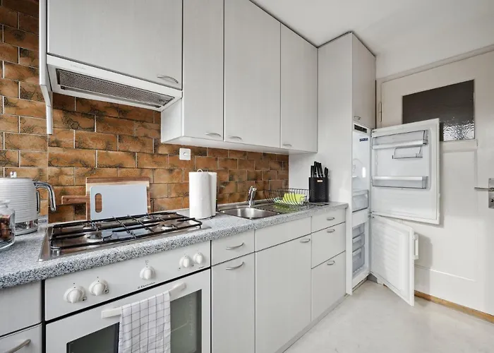 For Explorers 224 Zürich